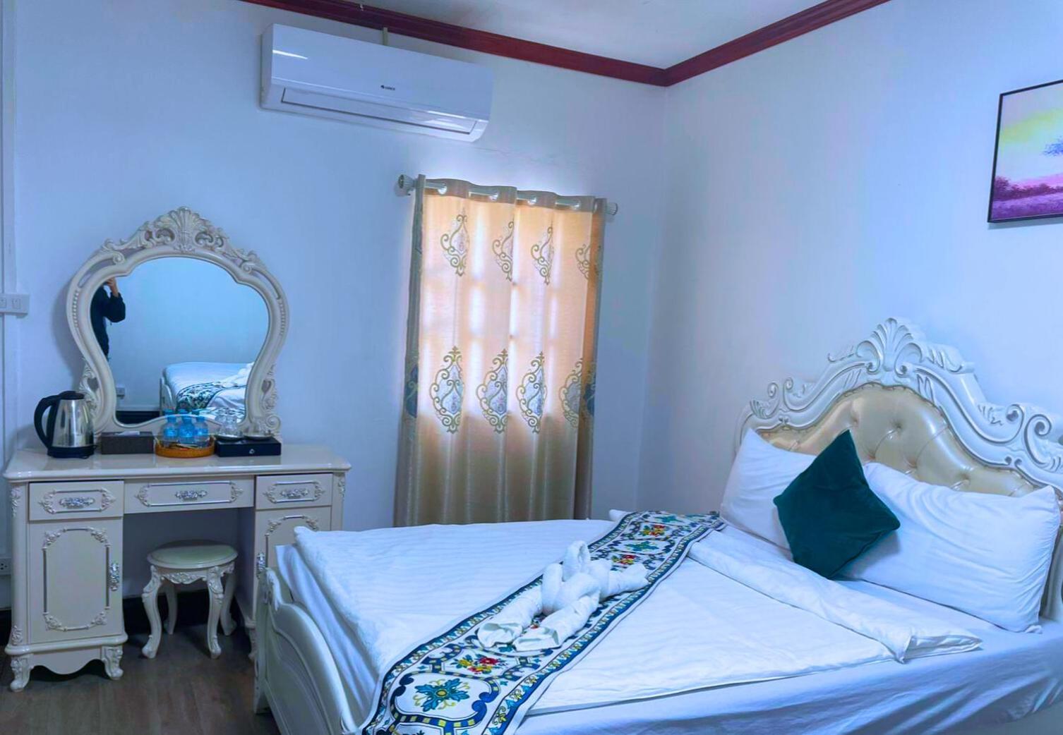 Monsane Villa Луанг Прабанг Екстериор снимка